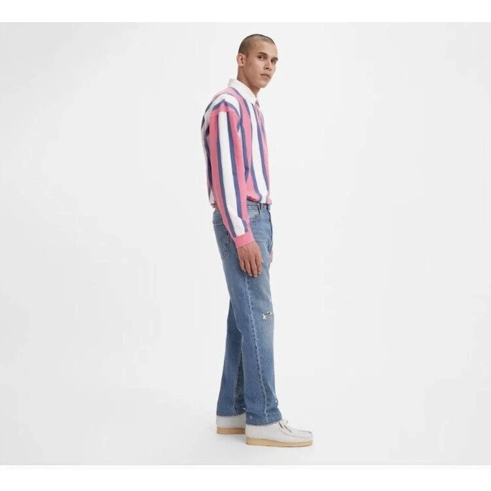 Levis waist 33”